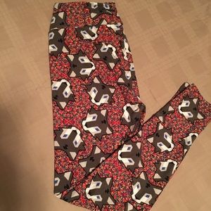LuLaRoe One Size leggings!